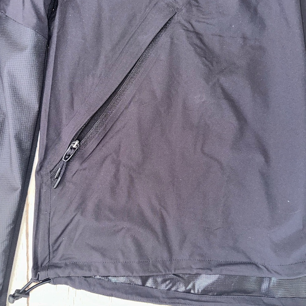 Warp Light Packable Jacket - Picture 5 of 16